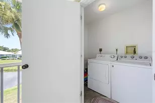 444 Cerromar Rd, Venice, FL 34293 - Photo 25