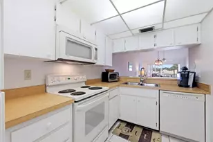 444 Cerromar Rd, Venice, FL 34293 - Photo 13