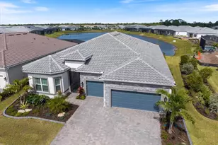 10333 Blue Runner Dr, Englewood, FL 34223 - Photo 3