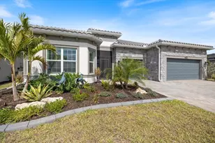 10333 Blue Runner Dr, Englewood, FL 34223 - Photo 3