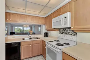 841 Wexford Blvd, Venice, FL 34293 - Photo 15