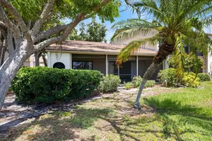 674 Bird Bay Cir, Venice, FL 34285 - Photo 9