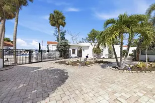 1585 Tarpon Center Dr, Venice, FL 34285 - Photo 45