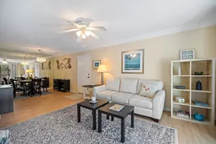 634 Bird Bay Dr E, Venice, FL 34285 - Photo 5