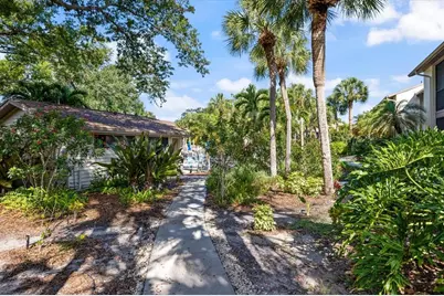 634 Bird Bay Drive E #201, Venice, FL 34285 - Photo 31