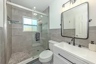 929 Cypress Ave, Venice, FL 34285 - Photo 13
