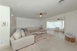 929 Cypress Ave, Venice, FL 34285 - Photo 3