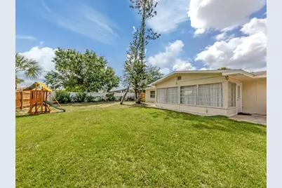 929 Cypress Avenue, Venice, FL 34285 - Photo 33