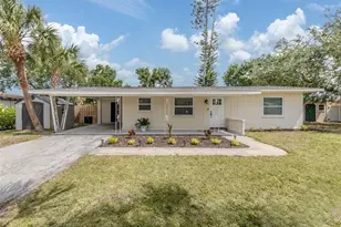 929 Cypress Ave, Venice, FL 34285 - Photo 1