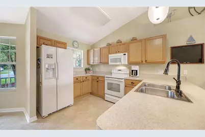 25082 Wateau Court, Punta Gorda, FL 33983 - Photo 13