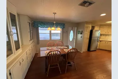 825 Jolanda Circle, Venice, FL 34285 - Photo 9