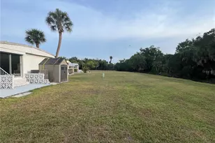 825 Jolanda Cir, Venice, FL 34285 - Photo 5