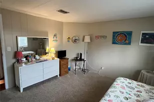 825 Jolanda Cir, Venice, FL 34285 - Photo 23