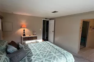 825 Jolanda Cir, Venice, FL 34285 - Photo 31