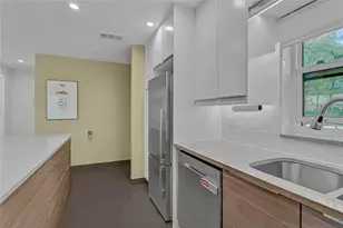 5033 Village Gardens Dr, Sarasota, FL 34234 - Photo 11