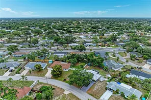 2317 S Tuttle Ave, Sarasota, FL 34239 - Photo 47
