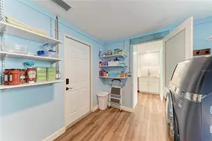 2317 S Tuttle Ave, Sarasota, FL 34239 - Photo 35