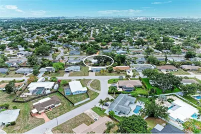 2317 S Tuttle Avenue, Sarasota, FL 34239 - Photo 45