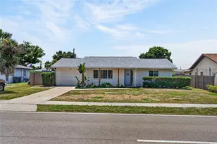 532 Center Rd, Venice, FL 34285 - Photo 9