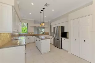 625 Misty Pine Dr, Venice, FL 34292 - Photo 25