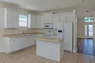 11626 Dancing River Dr, Venice, FL 34292 - Photo 9
