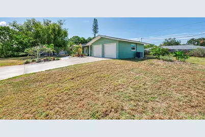 3078 Spencer Lane, Sarasota, FL 34239 - Photo 3