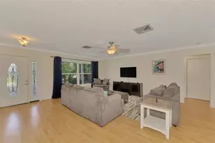 3078 Spencer Ln, Sarasota, FL 34239 - Photo 11