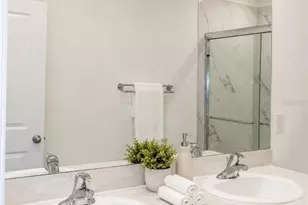 8748 Milestone Dr, Sarasota, FL 34238 - Photo 19