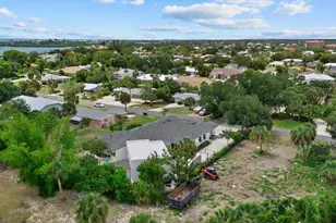 613 Indiana Ave, Nokomis, FL 34275 - Photo 49