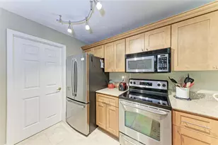 4040 Crockers Lake Blvd, Sarasota, FL 34238 - Photo 13