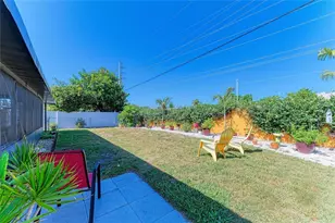 1768 Banyan Dr, Venice, FL 34293 - Photo 37