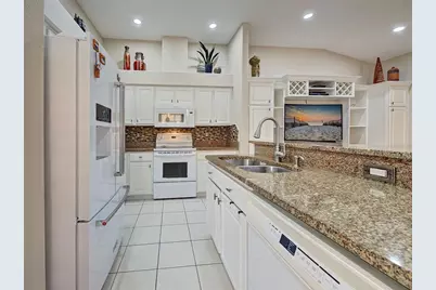249 Vista Del Lago Way, Venice, FL 34292 - Photo 25