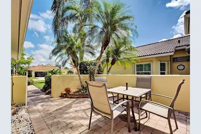 249 Vista Del Lago Way, Venice, FL 34292 - Photo 7