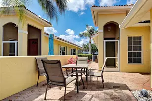 249 Vista Del Lago Way, Venice, FL 34292 - Photo 5