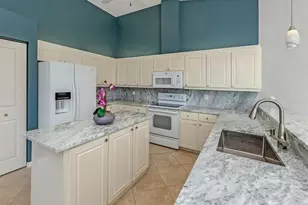 715 Thistle Lake Dr, Venice, FL 34293 - Photo 13