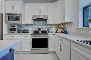 13920 Campoleone St, Venice, FL 34293 - Photo 7