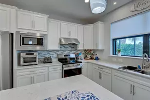 13920 Campoleone St, Venice, FL 34293 - Photo 25