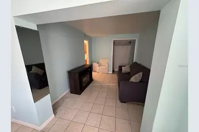 104 Base Avenue W #D, Venice, FL 34285 - Photo 5