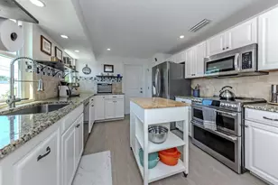 381 Falkland Rd, Venice, FL 34293 - Photo 7