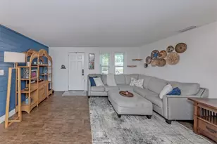 381 Falkland Rd, Venice, FL 34293 - Photo 7