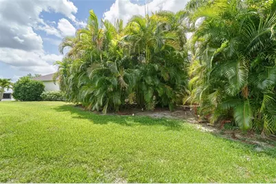 122 Clear Lake Drive, Englewood, FL 34223 - Photo 47