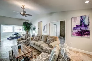 130 Southampton Pl, Venice, FL 34293 - Photo 9
