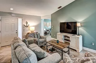 130 Southampton Pl, Venice, FL 34293 - Photo 5
