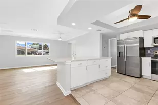 483 Sunnyside Dr, Venice, FL 34293 - Photo 9