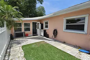 341 Bayshore Dr, Osprey, FL 34229 - Photo 9