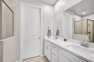 20724 Galileo Pl, Venice, FL 34293 - Photo 15