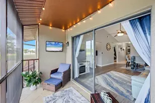 931 Capri Isles Blvd, Venice, FL 34292 - Photo 15