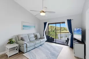 931 Capri Isles Blvd, Venice, FL 34292 - Photo 9
