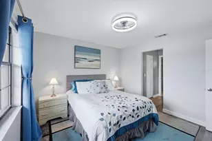 931 Capri Isles Blvd, Venice, FL 34292 - Photo 17