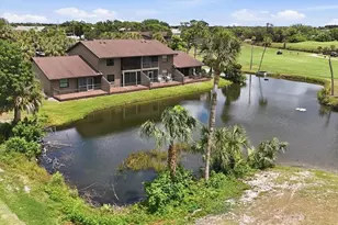 931 Capri Isles Blvd, Venice, FL 34292 - Photo 33